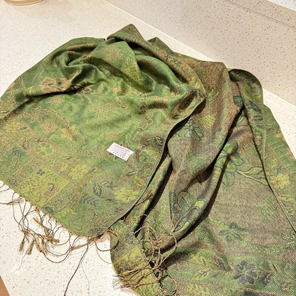 Cashmere Green Patterned Scarf - image 1